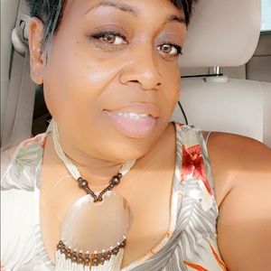 Meet your Posher, Michele